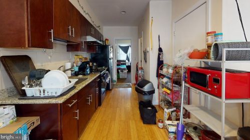 1927 9th St, Philadelphia PA 19148-2366 exterior