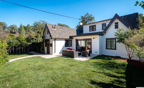 1357 Moncado Dr, Glendale CA  91207-1831 exterior