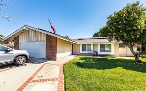 2911 Tennessee Ct, Riverside, CA 92506-4145
