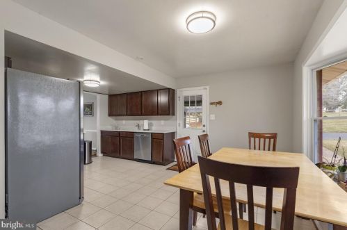 17404 Rocky Gorge Ct, Silver Spring MD 20905-5123 exterior