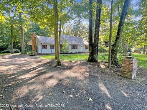 43 Brynmore Rd, Plumsted Township, NJ 08533-1603