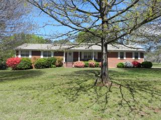 6827 Jesse Conner Rd, Chattanooga, TN 37421-2535