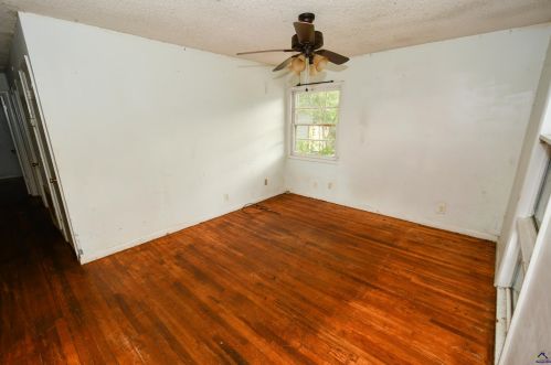 72 Draper St, Warner Robins, GA 31088-4243