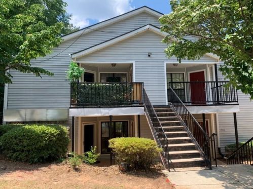 4363 Thunder Fork Dr, Stone Mountain, GA 30083-6308