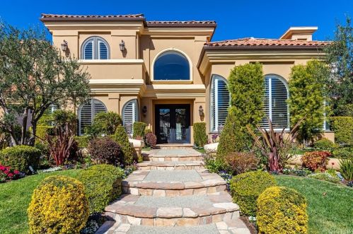 25635 Queenscliff Ct, Calabasas, CA 91302-3134