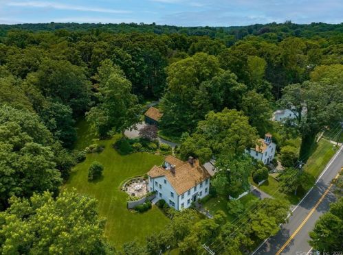65 Ridgefield Rd, Wilton, CT 06897-3006