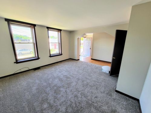 1244 Ellis St, Cincinnati, OH 45223-1843