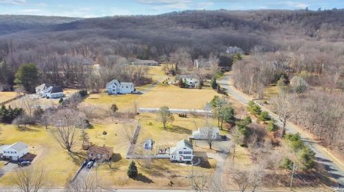 1188 Mount Vernon Rd, Southington CT  06489-2171 exterior