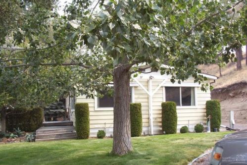 2640 101st St, Eagle Crest, OR 97756-9236
