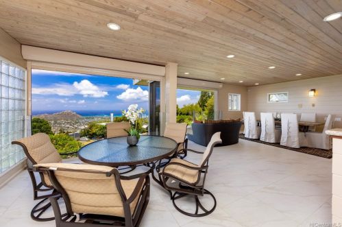 5140 Maunalani Cir, Honolulu HI  96816-4020 exterior