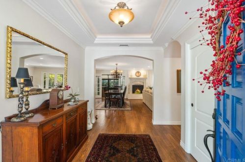 3433 Royal Rd, Vista CA  92084-6616 exterior