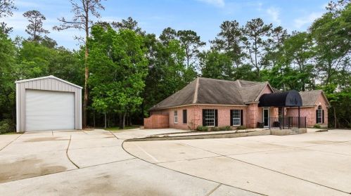 15720 Kuykendahl Ct, Conroe TX  77384-3560 exterior