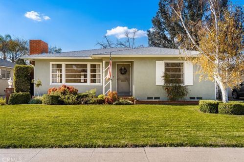 452 Cambridge St, Orange, CA 92866-1150