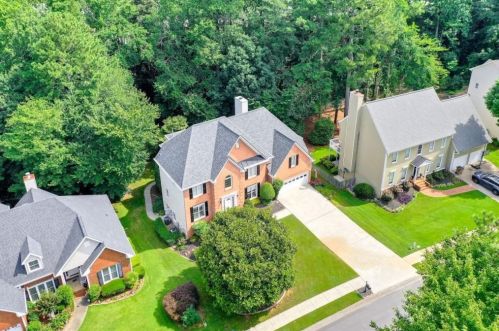 1420 Briarcliff Dr, Holly Springs, GA 30189-6826