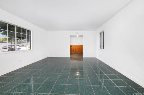 527 North St, Anaheim CA  92805-1932 exterior