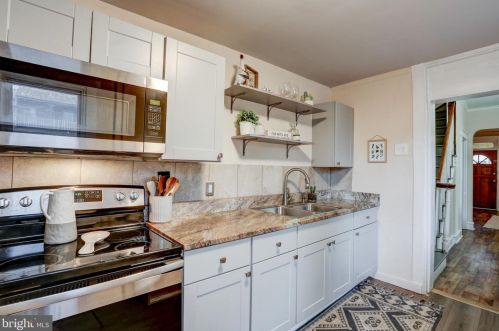 504 Poplar St, Lancaster PA  17603-5235 exterior