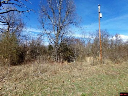 2049 Sheid Rd, Norfork, AR 72658-8431