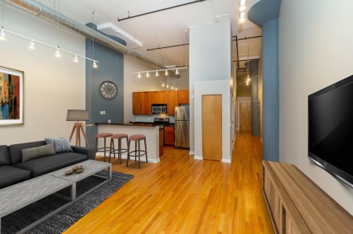 1224 Van Buren St, Chicago, IL 60607-2804