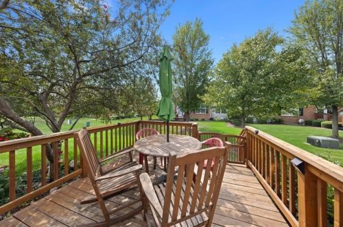 2069 John Paul Jones Ln, Lemont IL  60490-2104 exterior
