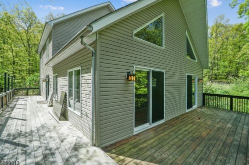 30 Old Indian Spring Rd, Andover NJ  07821-3920 exterior