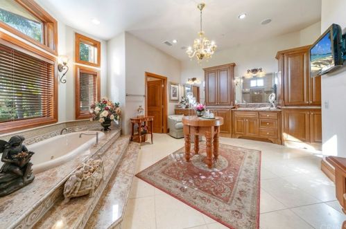 1559 Heather Ln, Riverside CA exterior