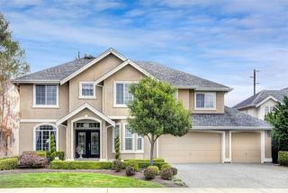 408 Lyons Ave, Seattle, WA 98059-4894