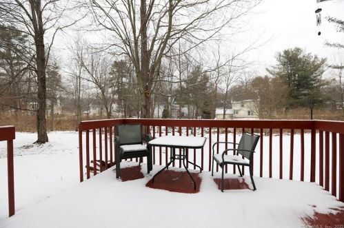 14 Arrowwood Cir, Wapping CT  06074-2624 exterior