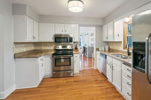 4305 Dunrovin Ln, Saint Paul MN 55123-1727 exterior