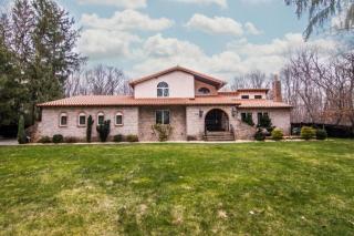 12 Red Fox Run, Millstone Township, NJ 07726-8672