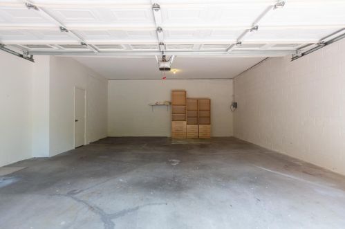 2411 Chevy Chase Dr, Glendale CA  91206-4525 exterior