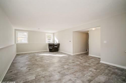 244 Strathmore Ct, Hanover Park, IL 60108-1963
