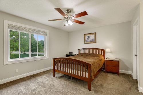 9063 Glacier Rd, Saint Paul MN  55125-3467 exterior