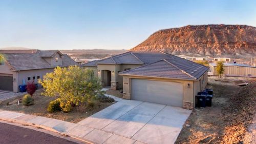 1549 Scenic Sunrise Dr, Washington, UT 84780-2557