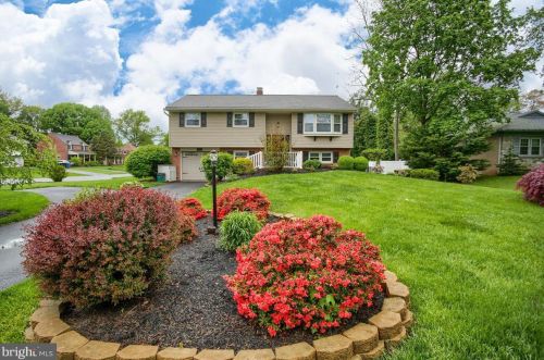 6 Gordon Rd, Lancaster, PA 17603-4703