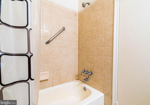 5 Casino Ct, Silver Spring MD 20906-5953 exterior