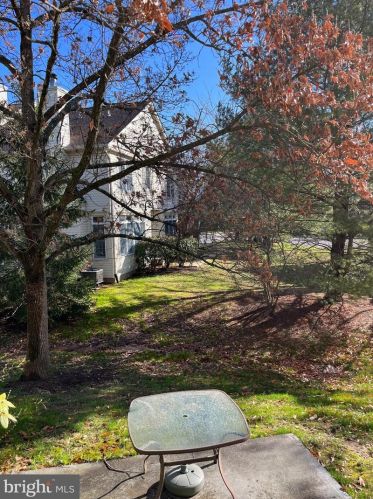 12 Wilkinson Way, Princeton NJ  08540-7362 exterior