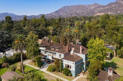 654 Mariposa St, Altadena, CA 91001-2349