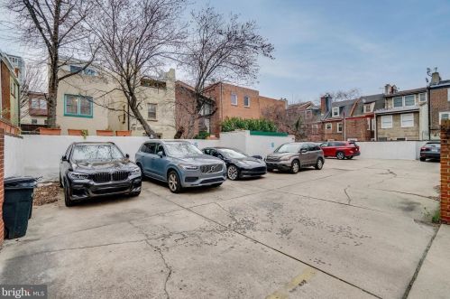 727 Lombard St, Philadelphia PA  19147-1314 exterior