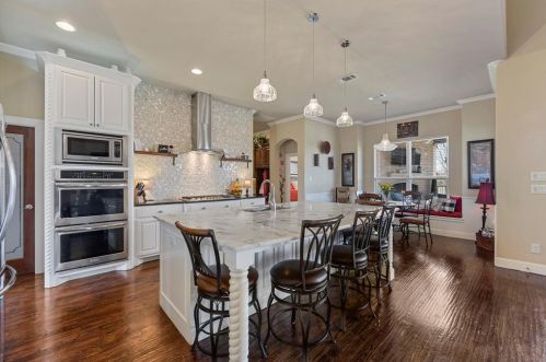 7662 Ben Day Murrin Rd, Fort Worth TX  76126-9384 exterior