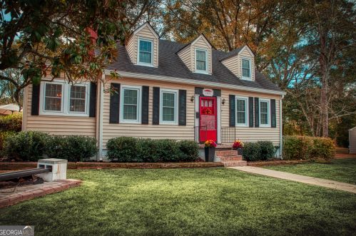 145 Moore St, Trion, GA 30753-1403