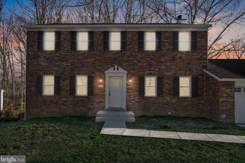 6007 Harvester Ct, Springfield, VA 22015-3234
