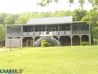 2707 Falling Rock Dr, Arrington, VA 22922-2538