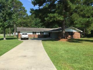 1240 Oak Ridge Rd, Baxley, GA 31513-7145