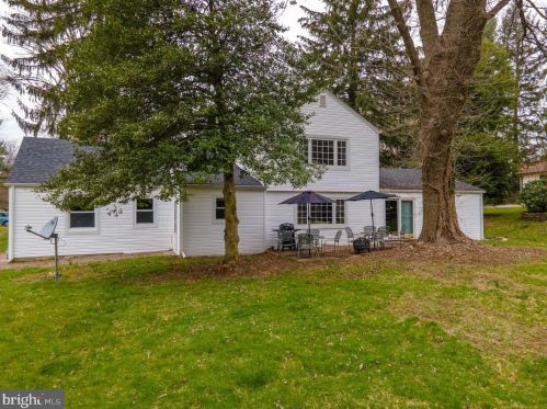 15 Delaware Ave, Trenton NJ  08628-2002 exterior