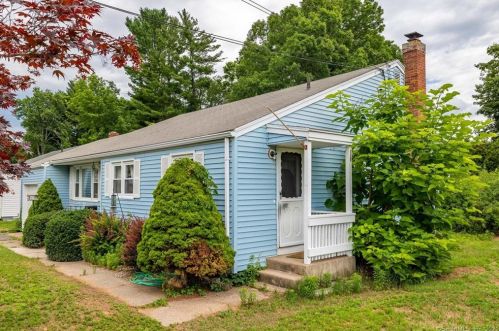 92 Grande Rd, Hartford, CT 06118-2044