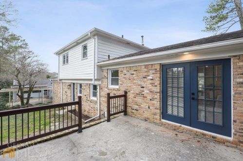 2757 Eaton Pl, Atlanta GA  30341-3915 exterior