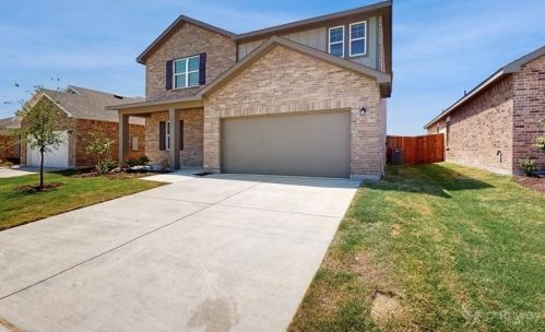 8357 Hawkview Dr, Fort Worth TX  76179-4363 exterior