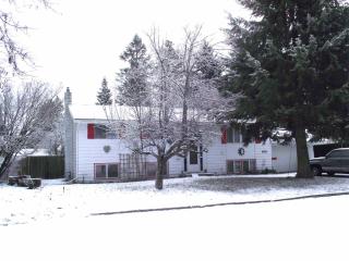421 3rd St, Amber, WA 99004-2125
