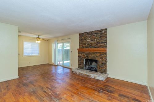 2435 Richert Ave, Fresno, CA 93726-2147