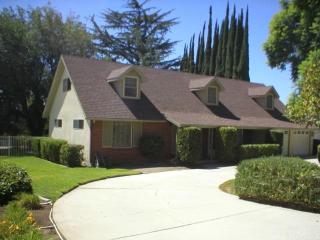 670 23rd St, Upland, CA 91784-1323
